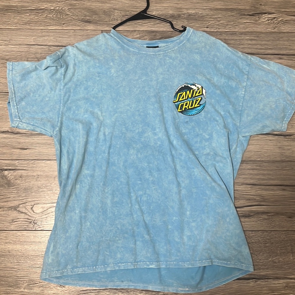 Santa Cruz T-shirt. Sky Blue Size XL